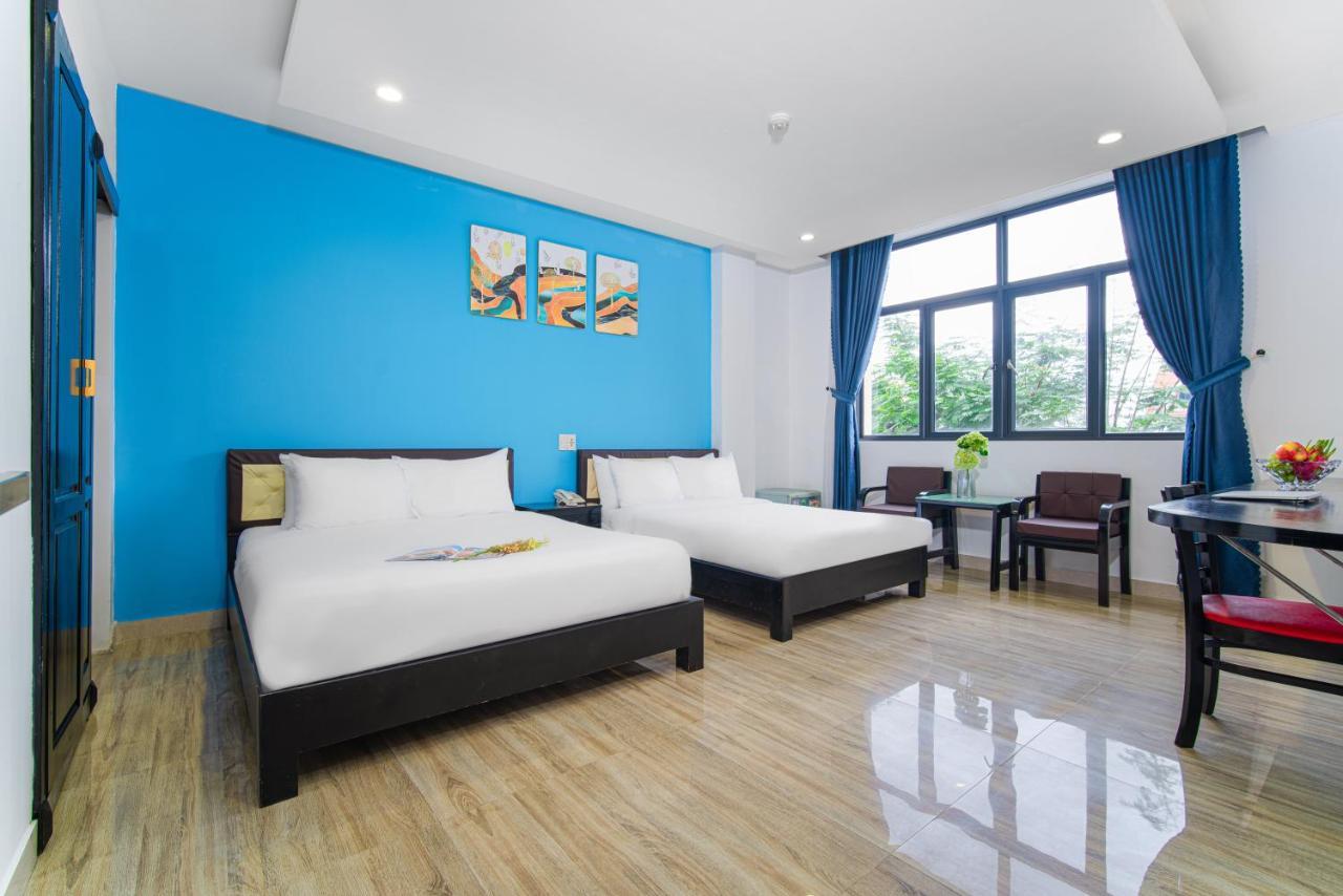 La Maison Danang Beach Hotel Buitenkant foto